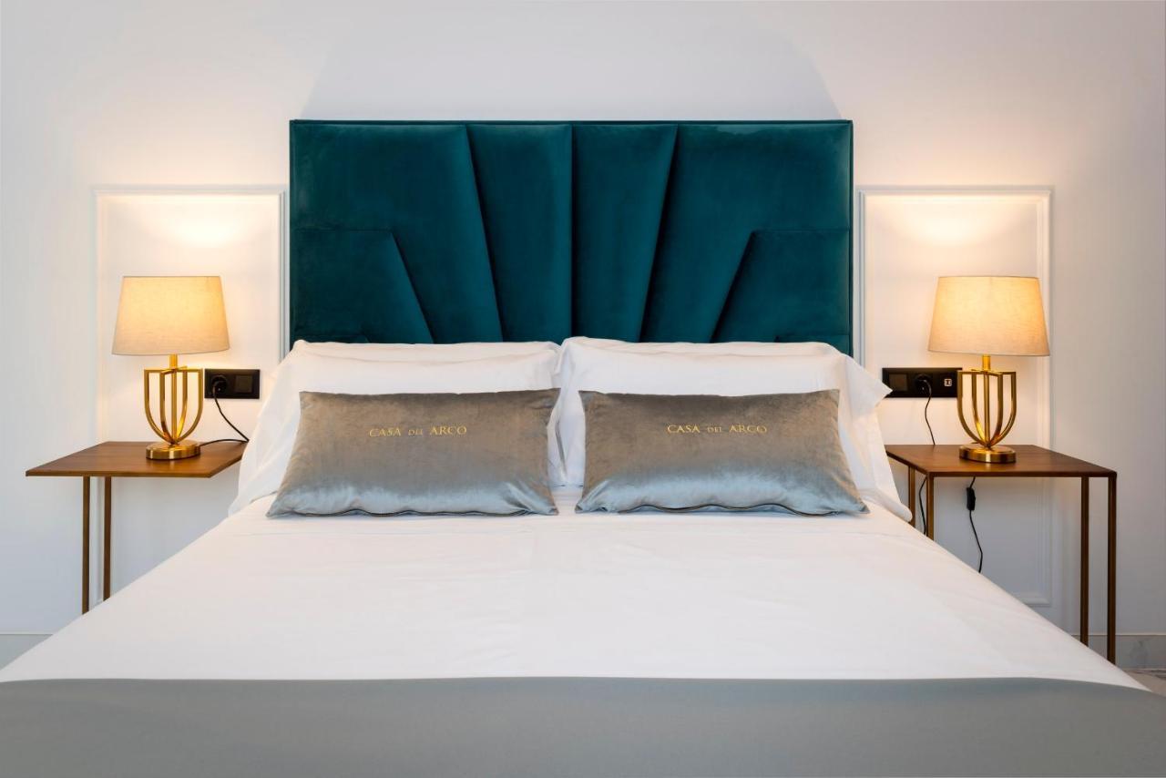 Andújar Quivir Apartamentos Deluxe Casa Del Arco מראה חיצוני תמונה