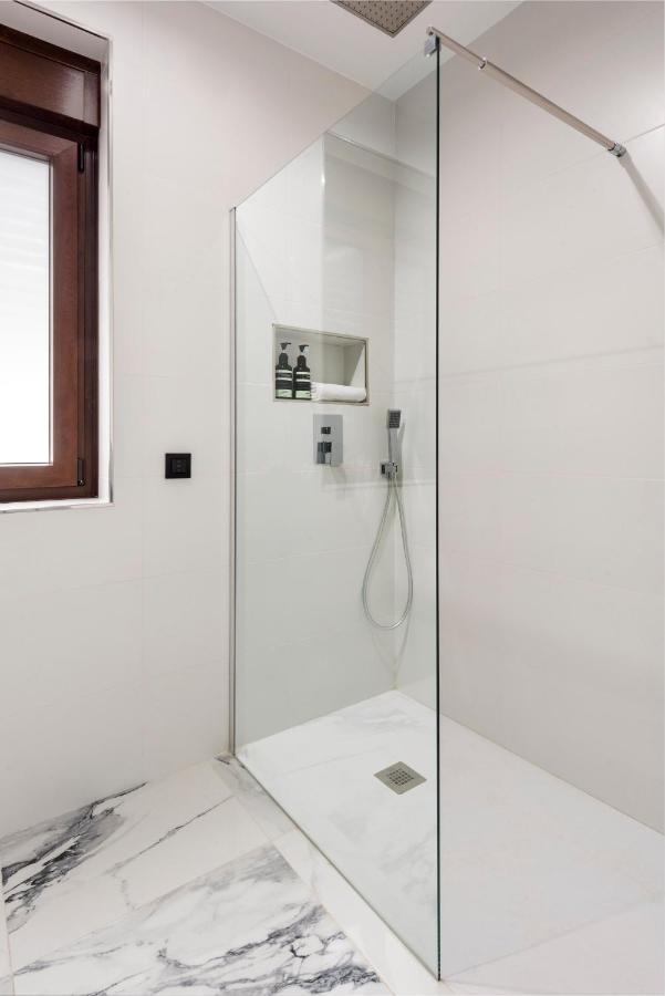 Andújar Quivir Apartamentos Deluxe Casa Del Arco מראה חיצוני תמונה