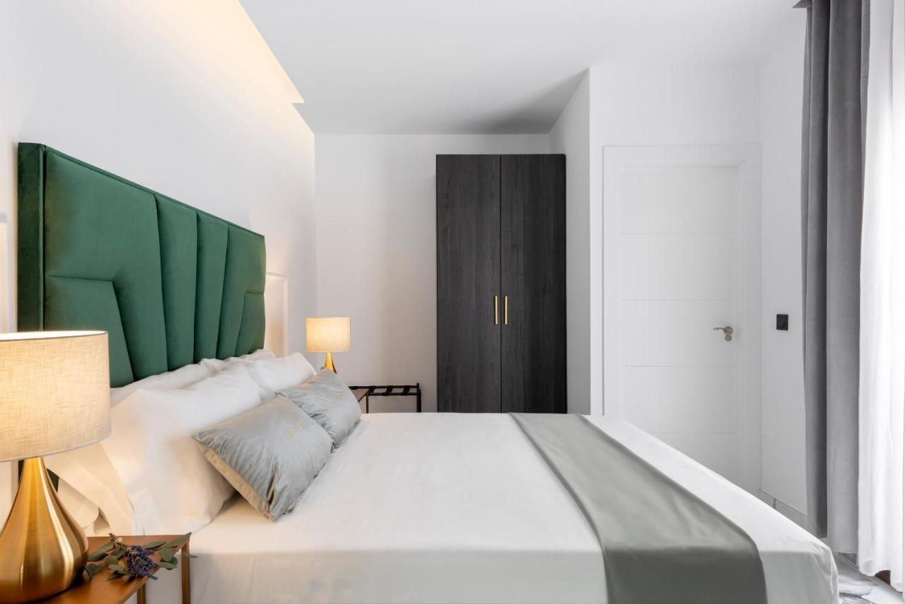 Andújar Quivir Apartamentos Deluxe Casa Del Arco מראה חיצוני תמונה