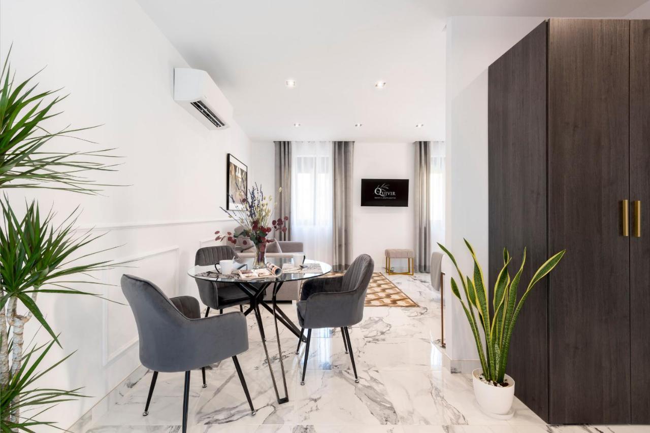 Andújar Quivir Apartamentos Deluxe Casa Del Arco מראה חיצוני תמונה