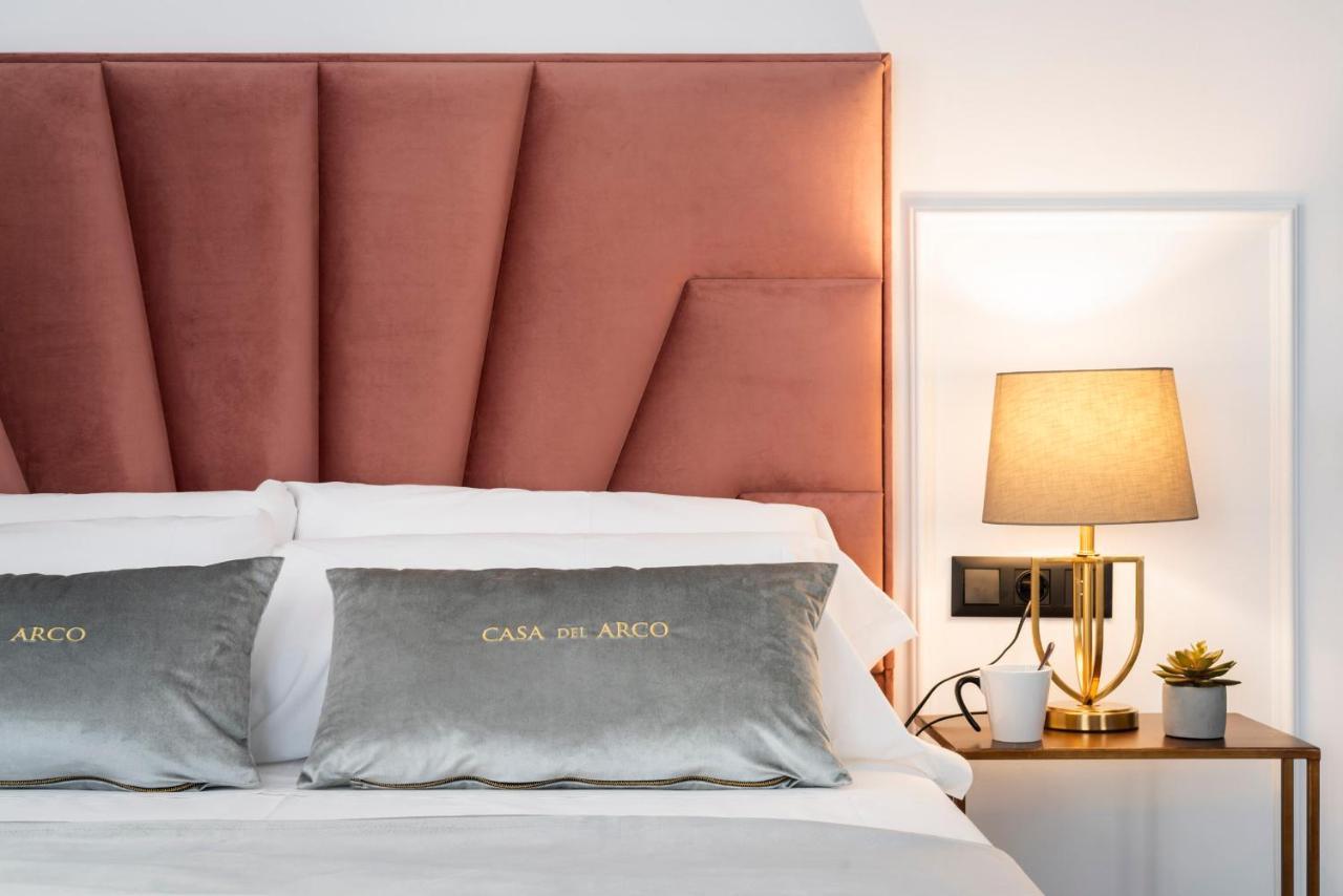 Andújar Quivir Apartamentos Deluxe Casa Del Arco מראה חיצוני תמונה