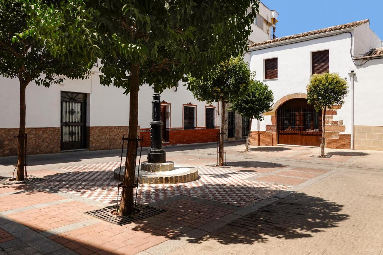 Andújar Quivir Apartamentos Deluxe Casa Del Arco מראה חיצוני תמונה