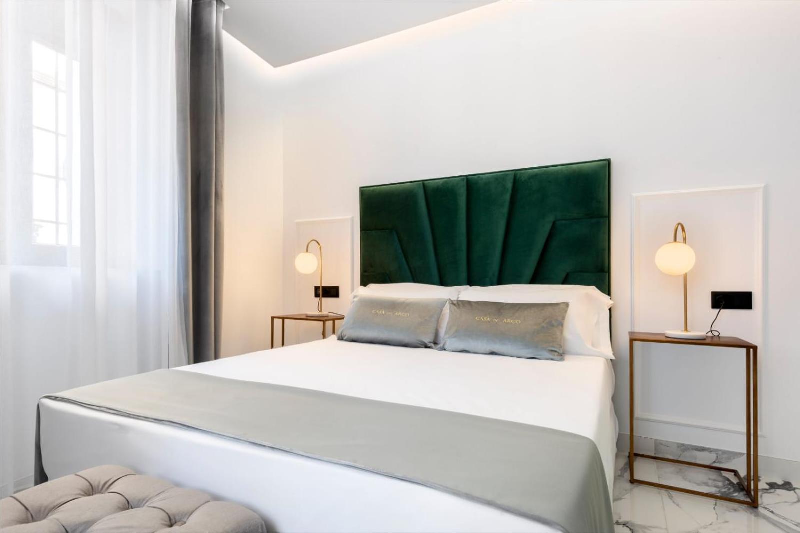 Andújar Quivir Apartamentos Deluxe Casa Del Arco מראה חיצוני תמונה